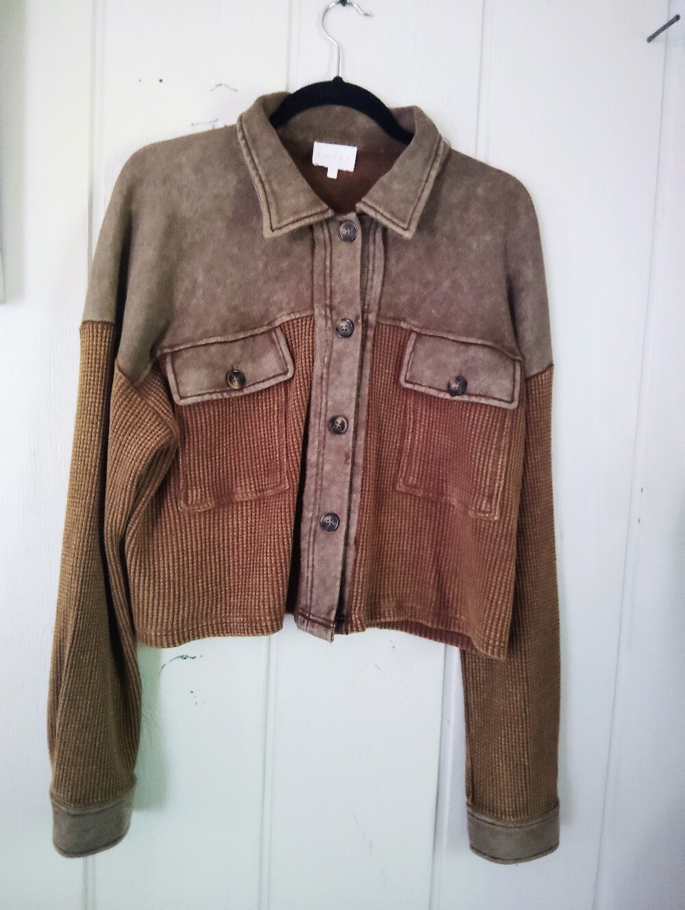 Entro, 2 Tone, Cropped Button Up Shacket. Size S